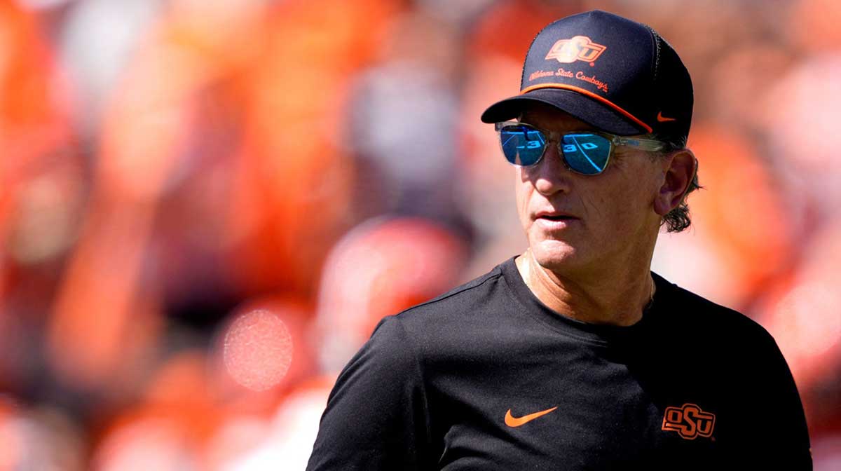 Oklahoma State football staffer suspended indefinitely for heated sideline moment