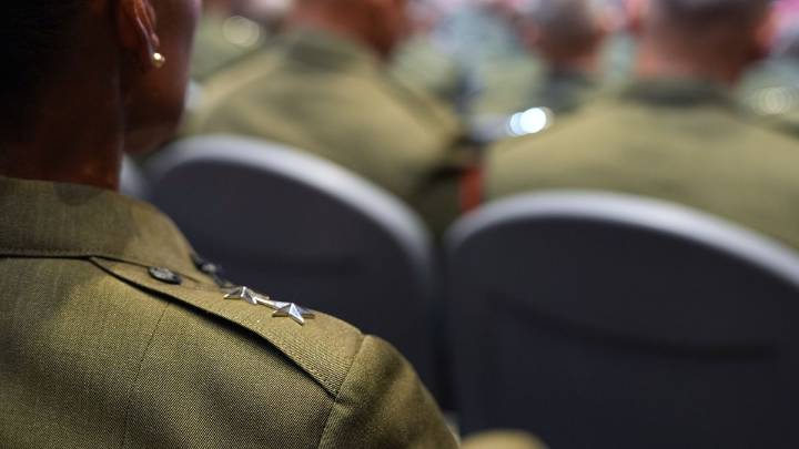 Pentágono acepta donación de $130 millones para pagar al ejército durante cierre del gobierno