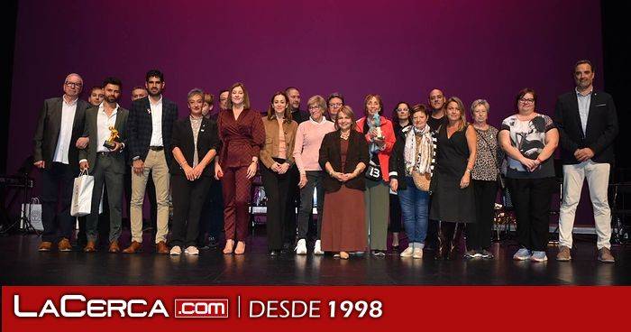 AMAC reivindica el compromiso con la vida durante la celebración de su tradicional gala, donde ha reconocido a Mari Carmen Sáez y a la asociación Evaluna