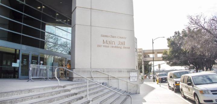 San Jose approves expanded Taser, body cam contract for police