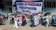 De Rectoría a Palacio de Gobierno, marchan maestros y trabajadores de sindicatos de Unison; exigen aumento salarial y mejora de Isssteson