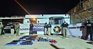 Aseguran arsenal, droga y autos en SLRC