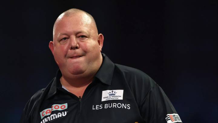 Little-known rule sees ex-world darts finalist who went bankrupt qualify for Ally Pally after three
