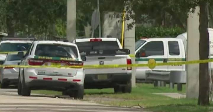 Man fatally stabbed at Miami-Dade park, authorities say