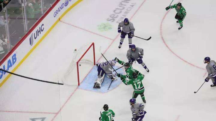 No. 10/11 NoDak secures series sweep with 5-2 win over No. 19 Tommies