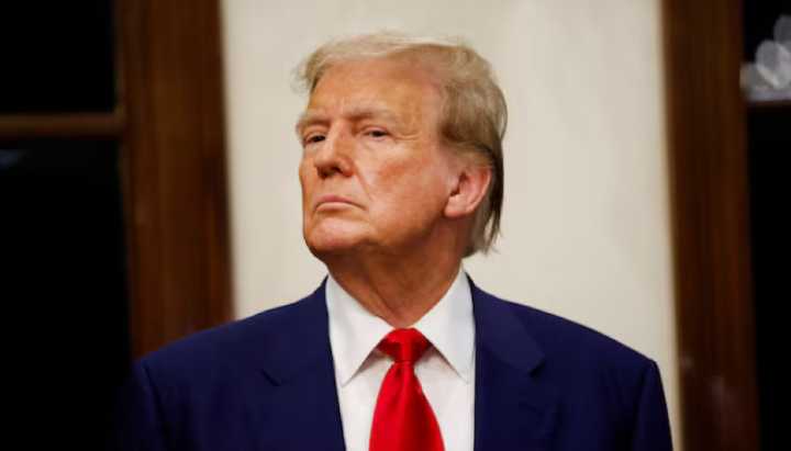 Trump anuncia aranceles del 100% para China: apuntó a su postura comercial "hostil"