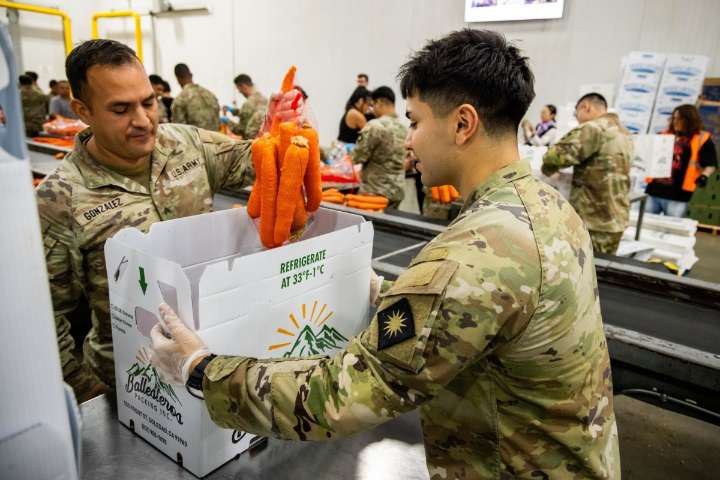 Trump exige a los senadores republicanos que eliminen la regla que exige 60 votos y pongan fin al cierre del gobierno