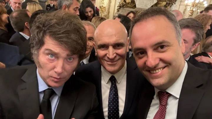 Adorni sobre el escándalo de Espert: "Si faltan explicaciones, él mismo debe darlas"