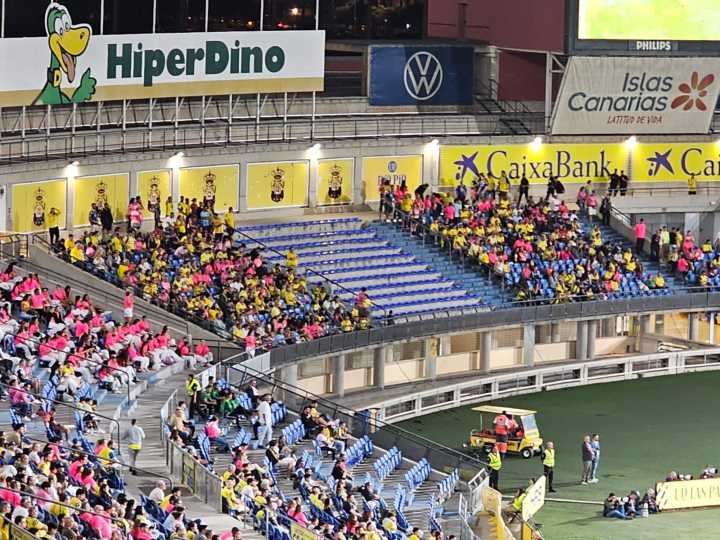 La nueva Ley del Deporte deja vacía la grada Naciente: control de alcoholemia, multa y retirada de abono