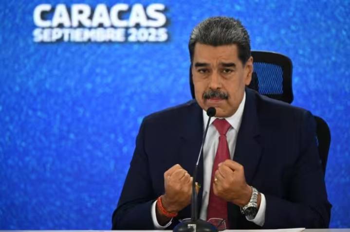Maduro llama “bruja demoníaca” a María Corina Machado