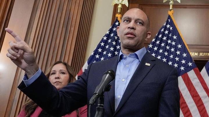 Shutdown brings new spotlight for House Democratic Leader Hakeem Jeffries