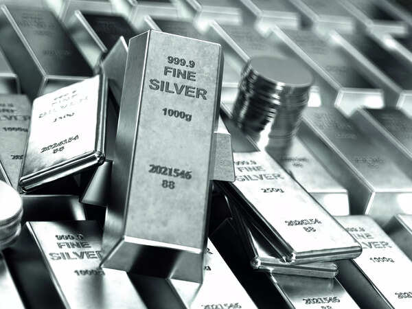 Silver Price Hits Historic Rs 2 Lakh Per Kg: Global Shortage and Rising Industrial Demand Fuel Record Surge