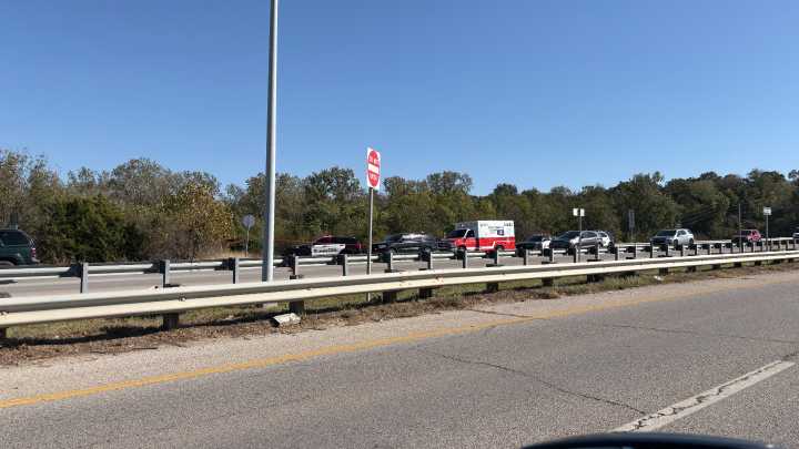 Bicyclist dead in Sand Springs crash