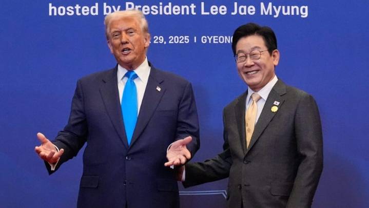 Trump says South Korea will build its nuclear power submarine in Philadelphia Shipyards