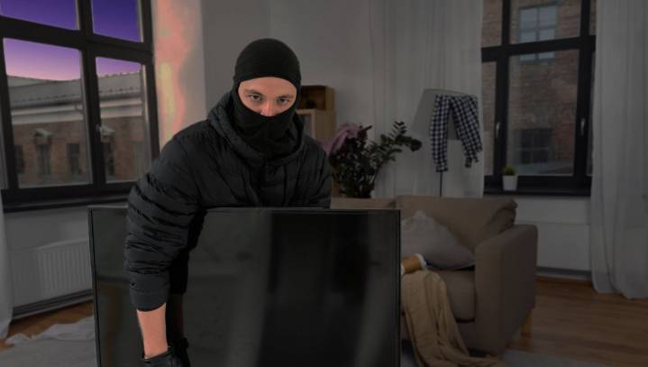 California Looter Frustrated His New TV Requires Electricity To Work