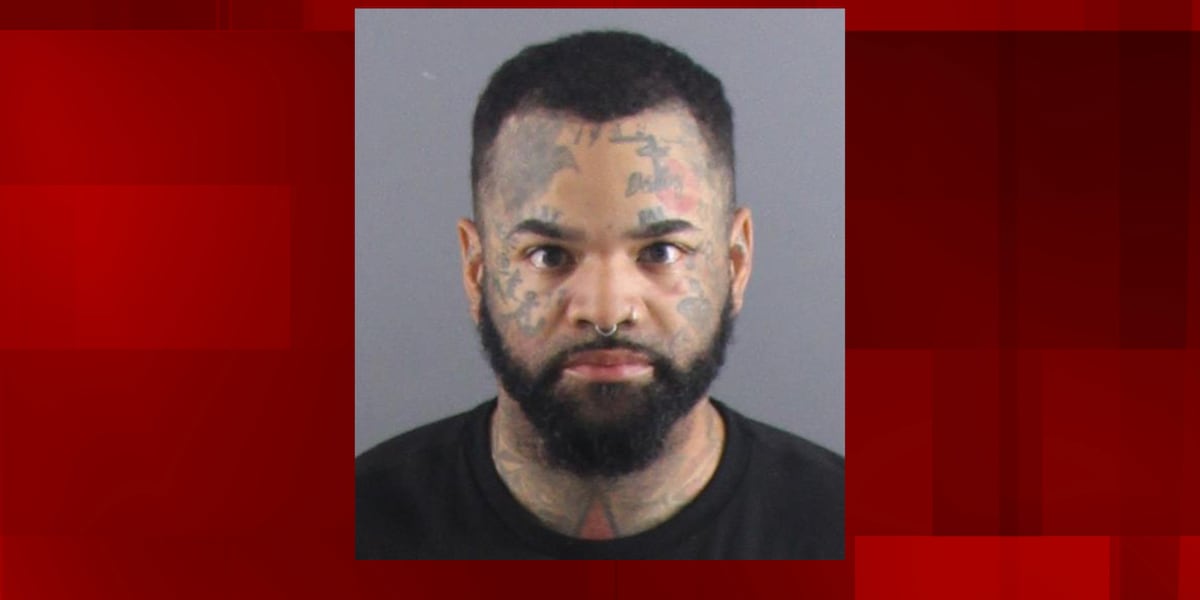 Trial starts for Peoria tattoo artist charged with grooming teen