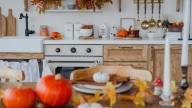 This Unique DIY Fall Garland Is Perfect For Minimalists