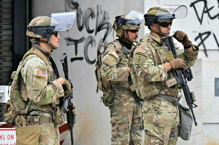 Designan a la Reserva del Ejército y a la Guardia Nacional como jueces de inmigración temporales