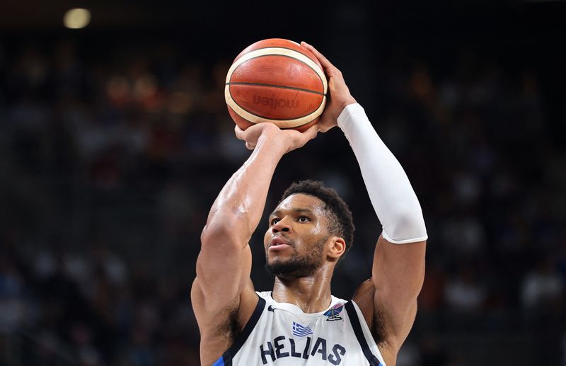 Giannis Antekokounmpo wants to finish career in native Greece