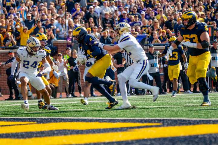 Buoyed by a robust defensive performance, Michigan churns out win over Washington, 24