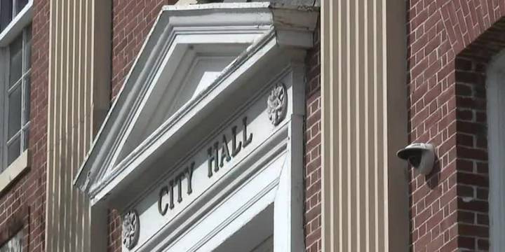 3 key staff members of the Burlington mayor’s office set to resign