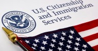 USCIS modifica el proceso de renovación de permisos de trabajo para extranjeros