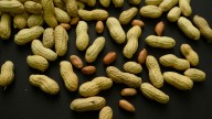 Study: Feeding peanuts early can reduce kids' allergies