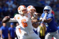 David’s INT sets up winning FG as Bucs beat Seahawks 38-35 in duel between Mayfield and Darnold – Orlando Sentinel