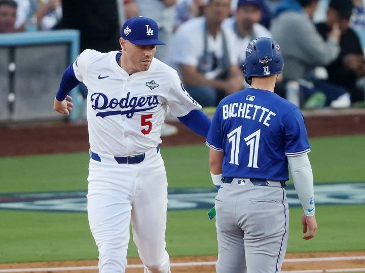 Blue Jays fans ask 'what just happened' after strike call
