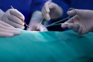 Clínicas se ven obligadas a postergar intervenciones cardíacas por problemas en abastecimiento de fármaco clave