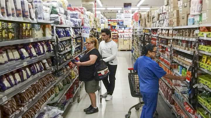 El consumo sigue en caída libre
