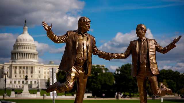 Trump-Epstein statue returns to National Mall after removal by National Park Service