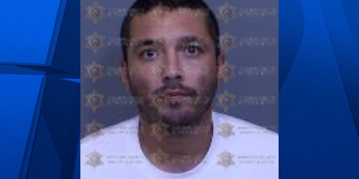 Phoenix police: Murder suspect captured in Mexico confesses to stabbing