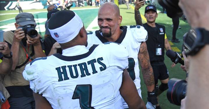 Eagles-Broncos, Week 5: Live updates and open thread