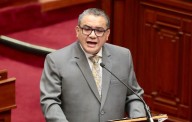 Congreso prepara salvar a Santivañez de censura