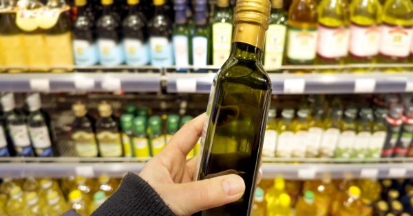 Prohíben en todos los supermercados el aceite de oliva más famoso por ser peligroso para la salud