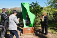 La Legislatura participó del emplazamiento de “Multiplicidad” del escultor Alejandro Mardones Guillén