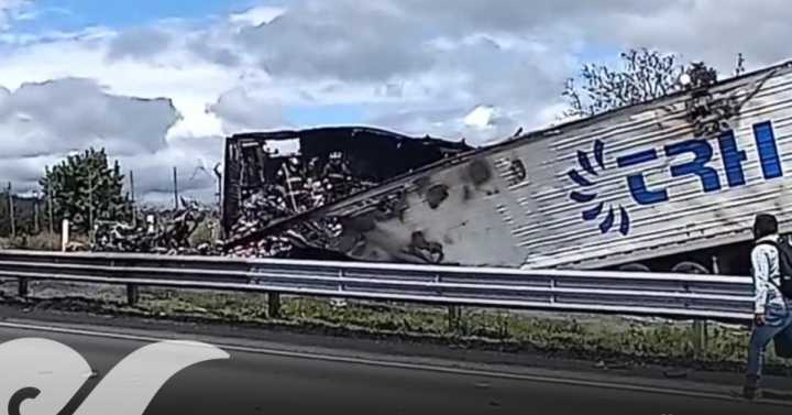 Explosión de dos pipas provoca cierre total de la autopista México