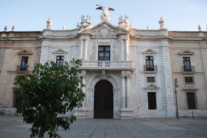Siete aspirantes concurren a las elecciones a rector de la Universidad de Sevilla