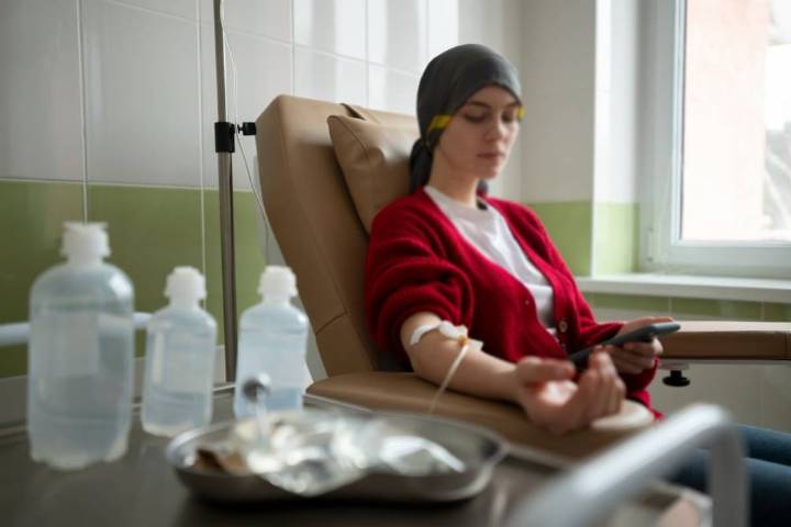 Mujer con cáncer terminal organiza un funeral en vida para despedirse de familiares y amigos: “sé que no estaré para celebrar la Navidad”