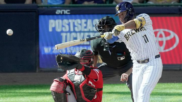 Brewers OF Jackson Chourio back in lineup for Game 2 despite hamstring injury