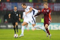 England reaches 2026 World Cup by routing Latvia. Ronaldo and Portugal miss chance to clinch a spot
