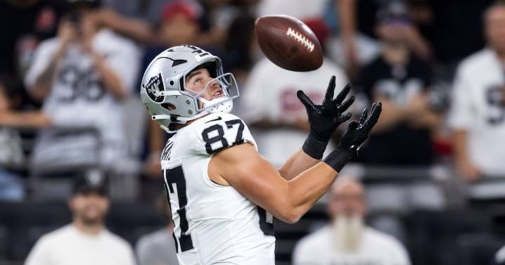 3 trade deadline deals that make sense for the Eagles, 1.0