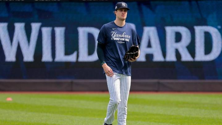 Yankees turn to a couple of Boston guys to put Red Sox away
