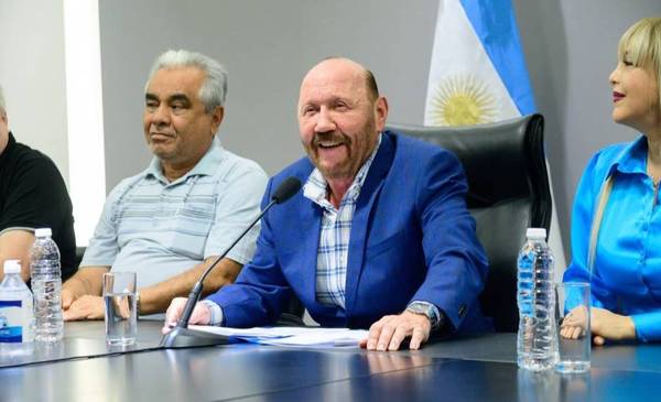 Gremios docentes valoraron el aumento salarial dispuesto por Insfrán