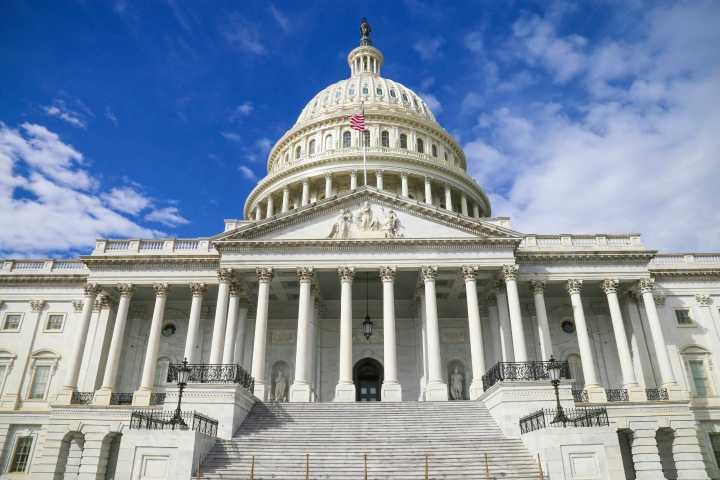 Federal Government Shutdown Begins, with No Easy Exit in Sight