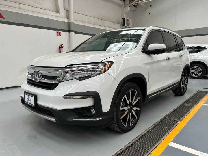 Profeco alerta sobre fallo en vehículos Honda y Acura