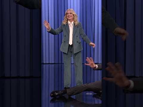 #AmyPoehler crashes Jimmy’s monologue! #FallonTonight