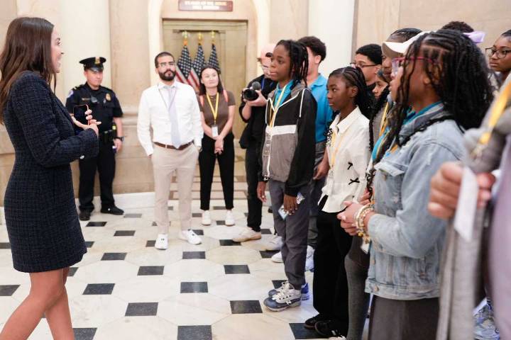 Bronx, Manhattan students navigate D.C. amid fed gov closure