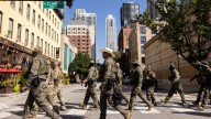 Agentes de inmigración detienen a más de 40 personas en Chicago durante un operativo en vecindarios